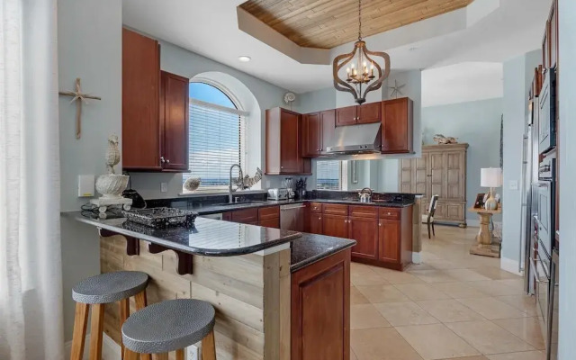 Indigo East 2104 Penthouse