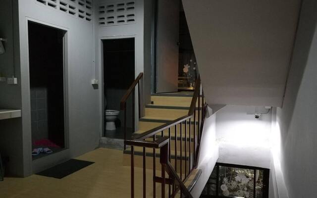 Moumou Hostel