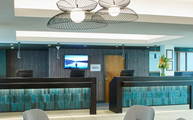 Courtyard by Marriott London Gatwick Airport