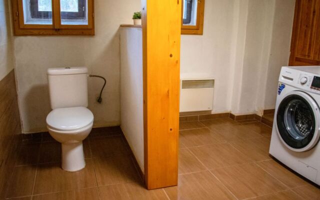 House Kámen Arnoltice