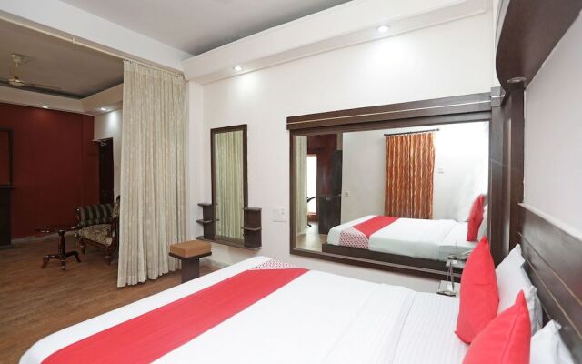 OYO 3072 Royal Villa