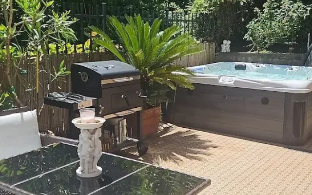 Rapallo 2-bed Apt, Sleeps 5 With Hot Tub