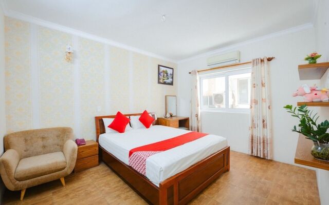 OYO 269 MOET Hotel