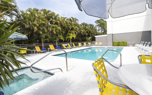 Fairfield Inn & Suites by Marriott Ft. Myers/Cape Coral