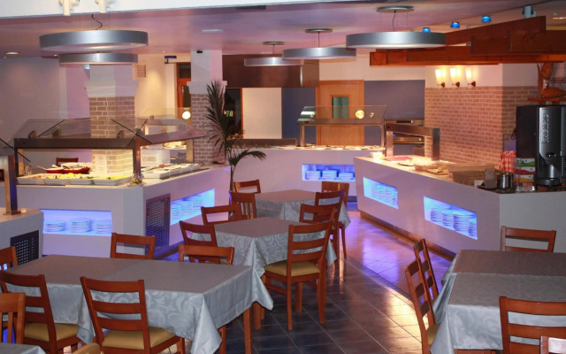 Balansat Torremar Apartments