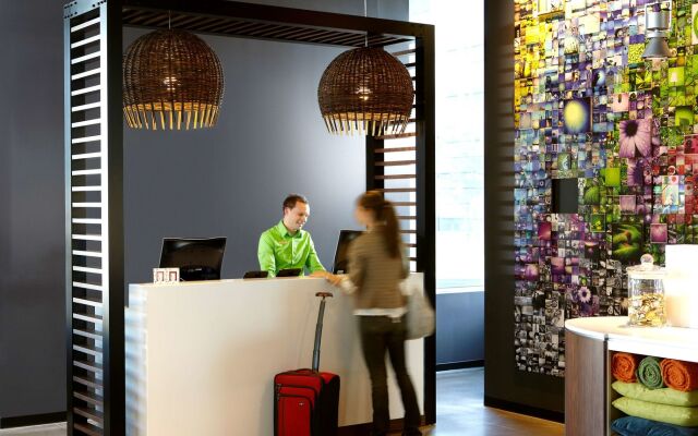 Alt Hotel Toronto Airport