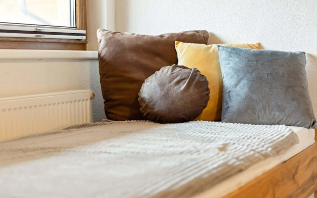 Comfy Apartment in Hollersbach im Pinzgau near Lake