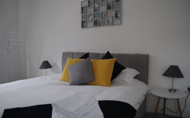 Bellevue Apartment