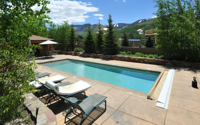 Sun Vail 14a 3 Bedroom Condo by RedAwning