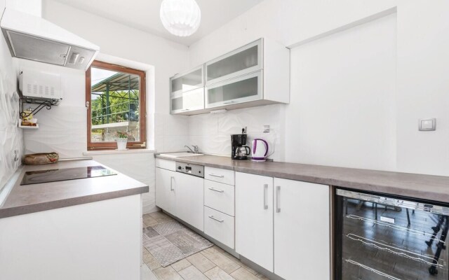 Awesome Home in Matulji with Hot Tub, WiFi & 2 Bedrooms