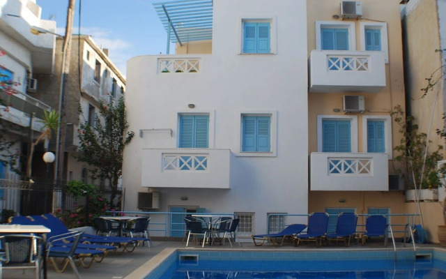 Super Economy Studio Located On the Ground Floor No Balcony