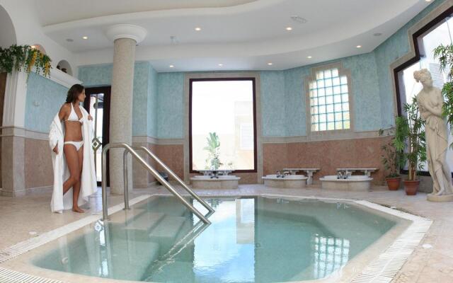 Esmeralda Maris by Livvo Hotel