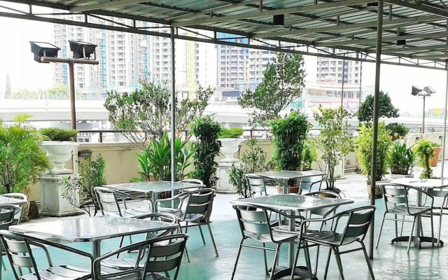 JB Central Hotel