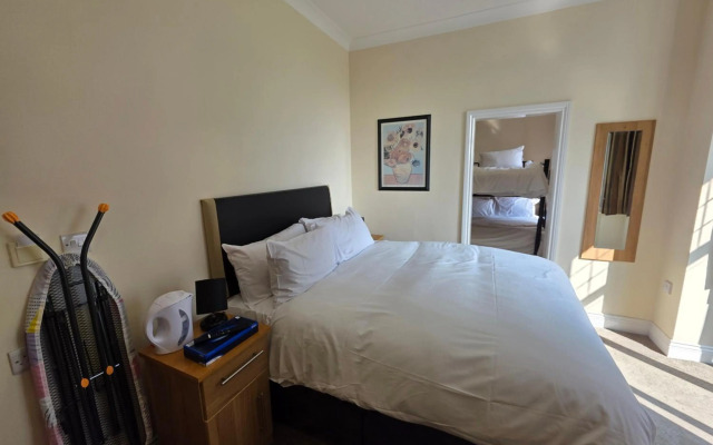 Russell Court Hotel