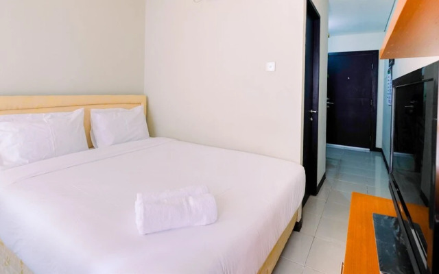 Cozy and Modern Studio at Nifarro Park Apartment