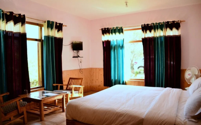 WoodyVu Mansari Cottage