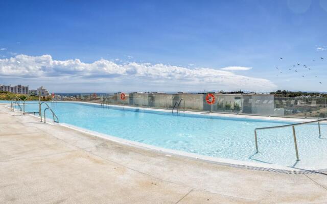 Lima in Estepona with 3 bedrooms and 2 bathrooms