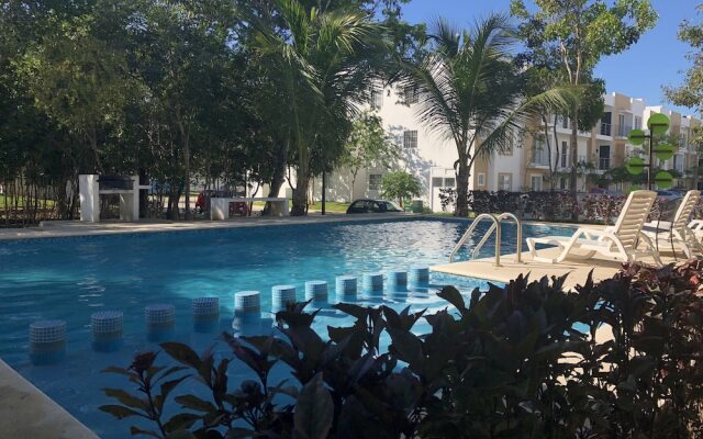 Luxury Selvanova Apartment