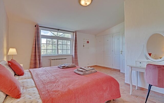 Quinta da Galina by Portucasa