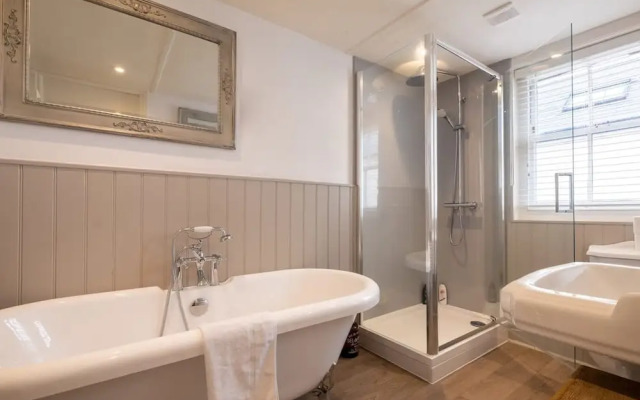 Host Stay George Street Townhouse