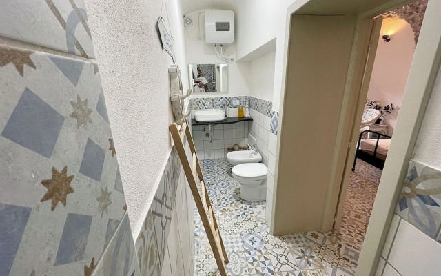 Large, Stunning Studio Apartment, Central Location