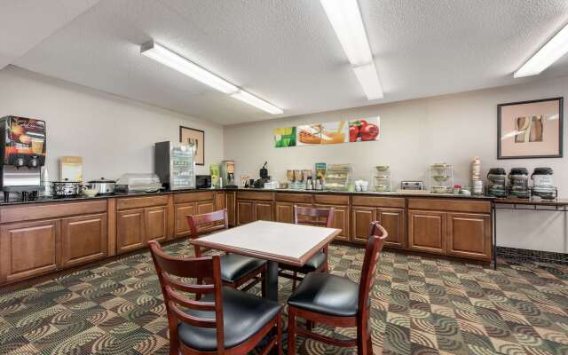 Quality Inn & Suites Lebanon I-65