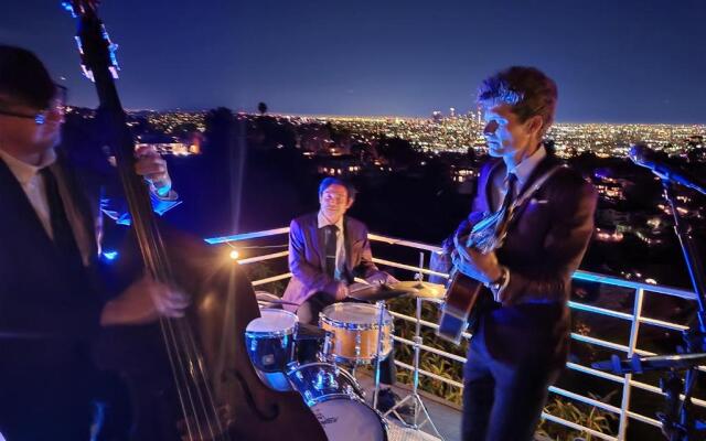 Hollywood Hills 1940s Mansion
