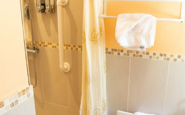 Groarty House & Manor B&B