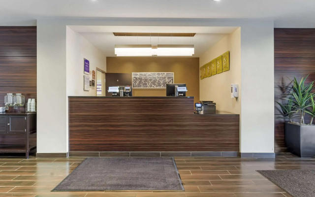 Sleep Inn & Suites Cumberland - LaVale