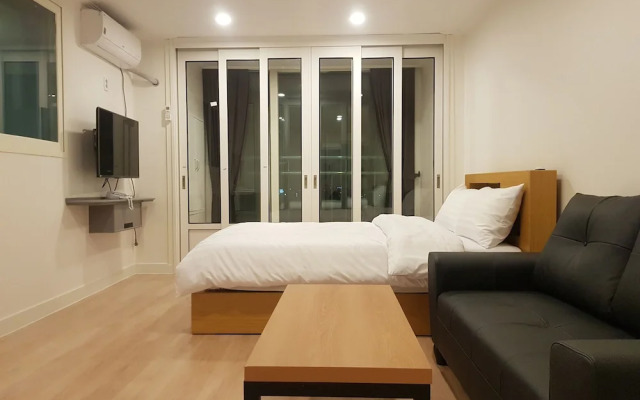 Goseong Sunshine Beach Pension