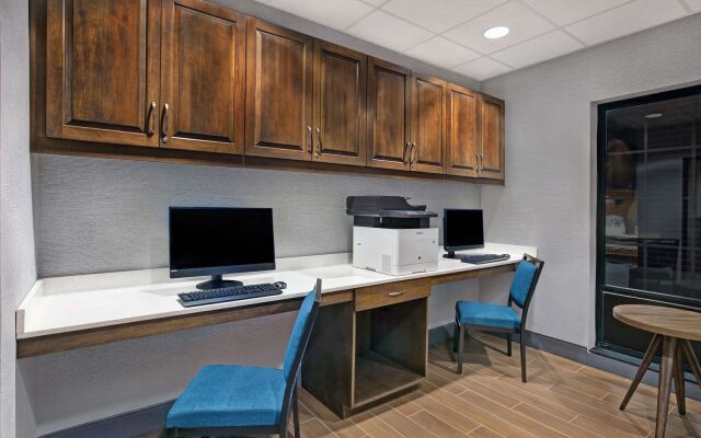 Hampton Inn Westfield