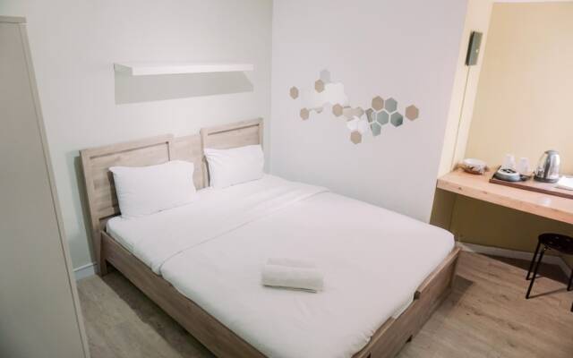 Enjoy Living Studio (No Kitchen) Apartment Aeropolis Residence