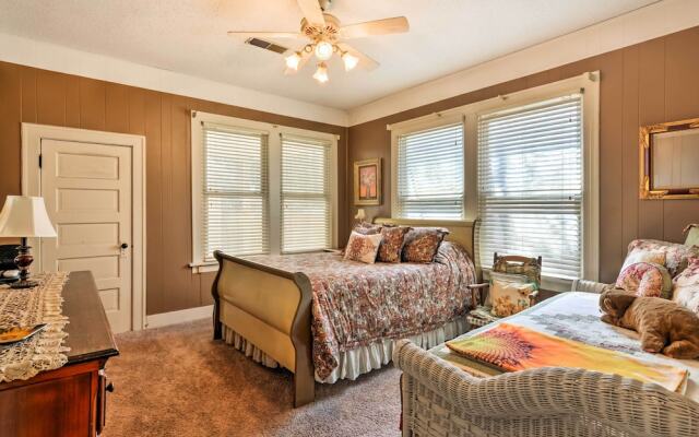 Charming Craftsman Home in Downtown Bartlesville!