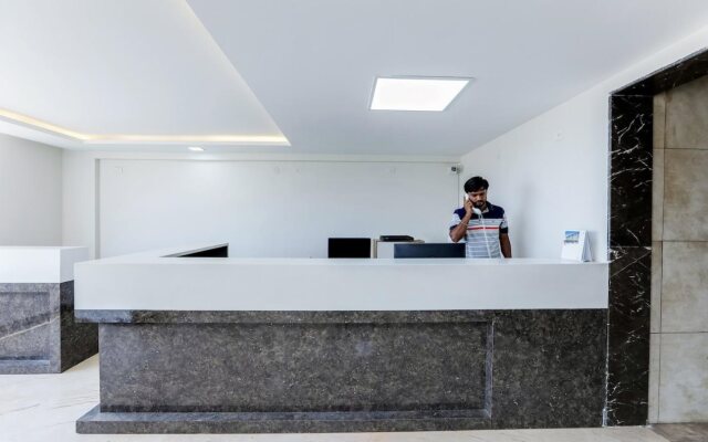The Red Lotus Premium By OYO Rooms