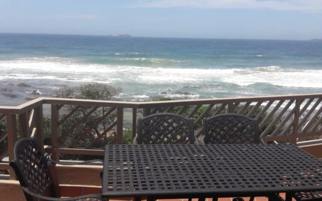 Isikhulu.53-55 North beach ,Umdloti. KwaZulu-Natal