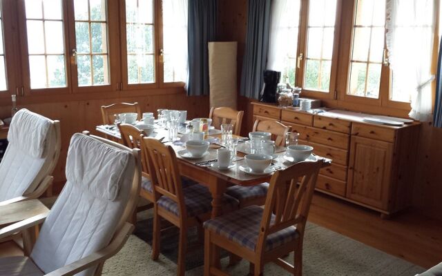 SwissHut B&B