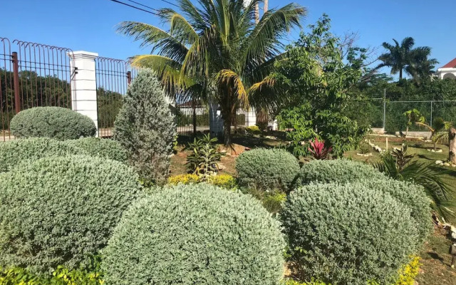 Retreat Comfortable Apartments