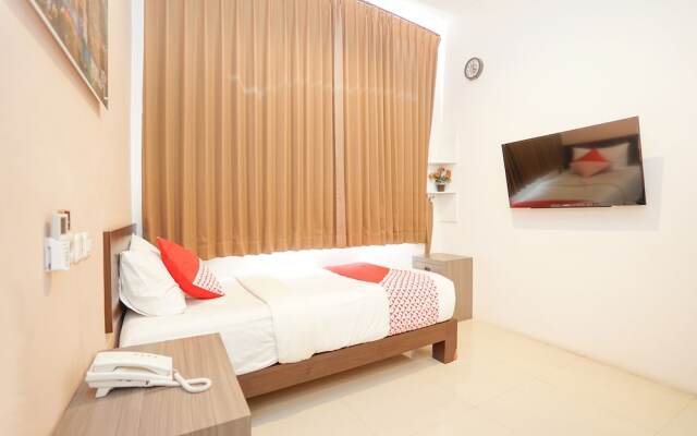 ZEN Rooms Basic Audah Syariah Sutos