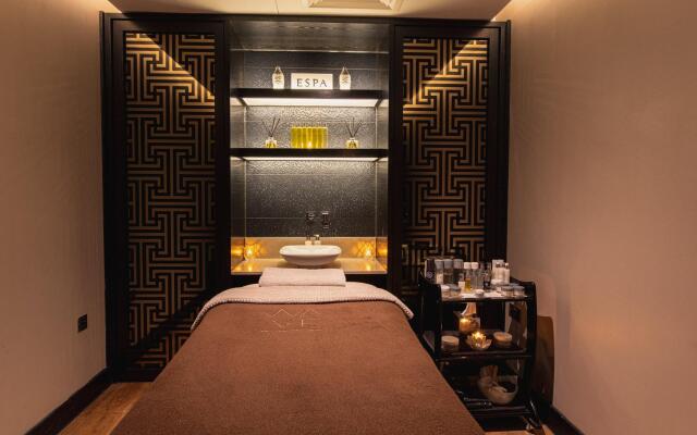 Crowne Plaza Gerrards Cross by IHG