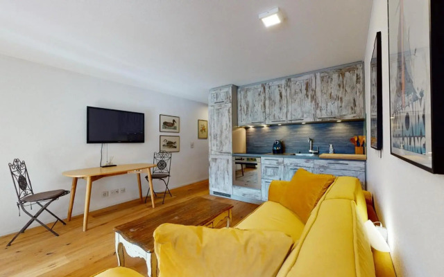 Bright studio with balcony & view to the Matterhorn