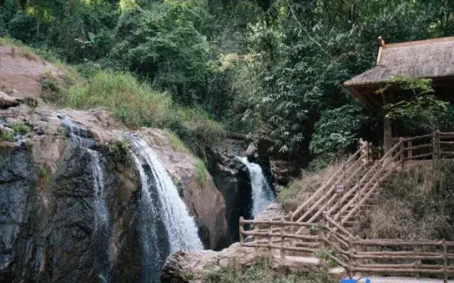 Ximeng Ya'an Light Luxury Hotel (Wa Autonomous County Museum)