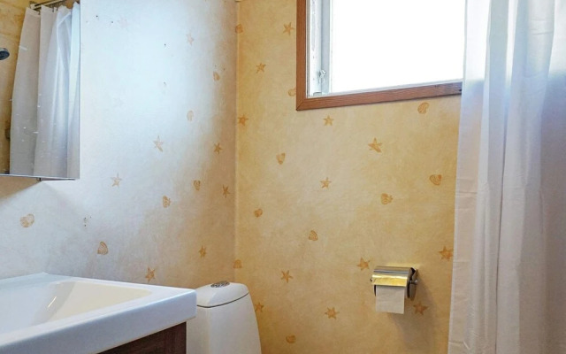 8 Person Holiday Home in Bovallstrand