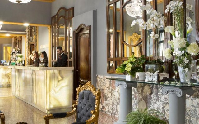 Отель Golden Tulip Rome Piram