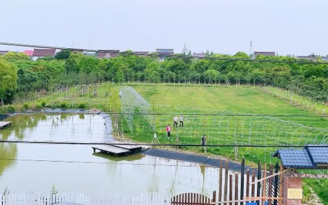 Uncle Hai‘s Farm – Outside – Shanghai