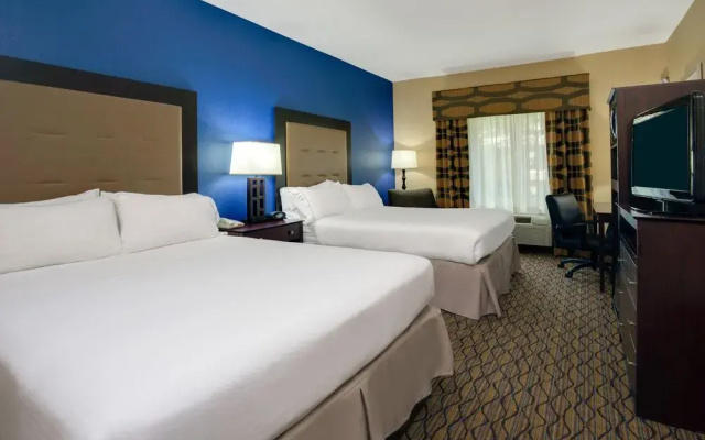 Holiday Inn Express & Suites Tower Center New Brunswick