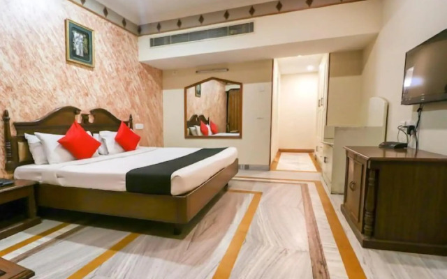 Hotel Shiraaz 1