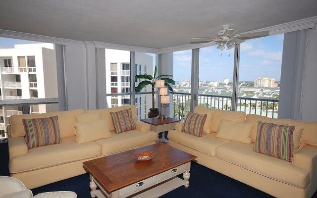 Shoreline 1116 Condo by RedAwning