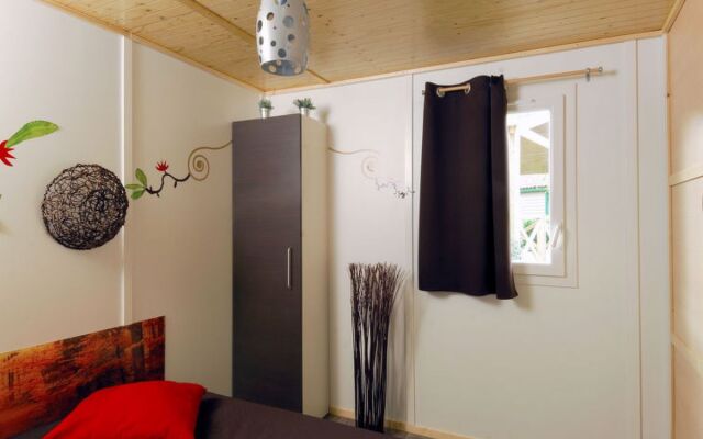 Holiday Home Le Mediterranée - AGL252