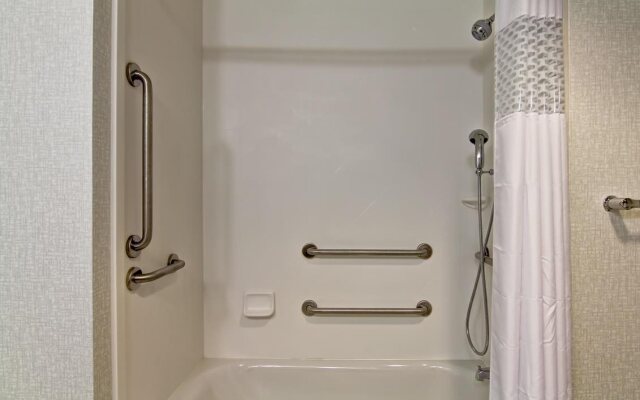Hampton Inn & Suites Cincinnati-Downtown