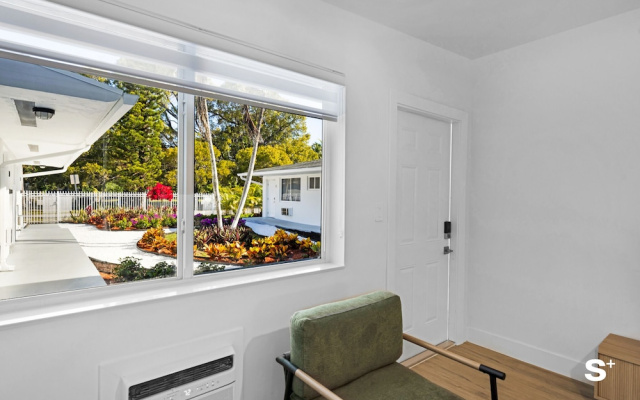 Chic 1-BD Apt in Miami Gym-Free Parking